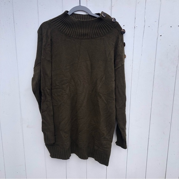 By Anthropologie Moss Green Button Shoulder Sweater Large - Picture 1 of 10